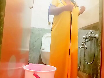 Indian Mature MILF Aunty Hot Sex Inside Shower